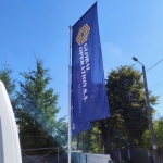 Global Operation maszty flagowe z podstawą mobilną.